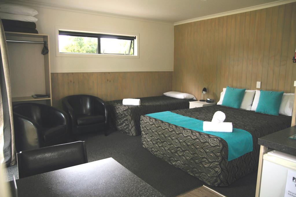 Geraldine Top 10 Holiday Park Екстер'єр фото