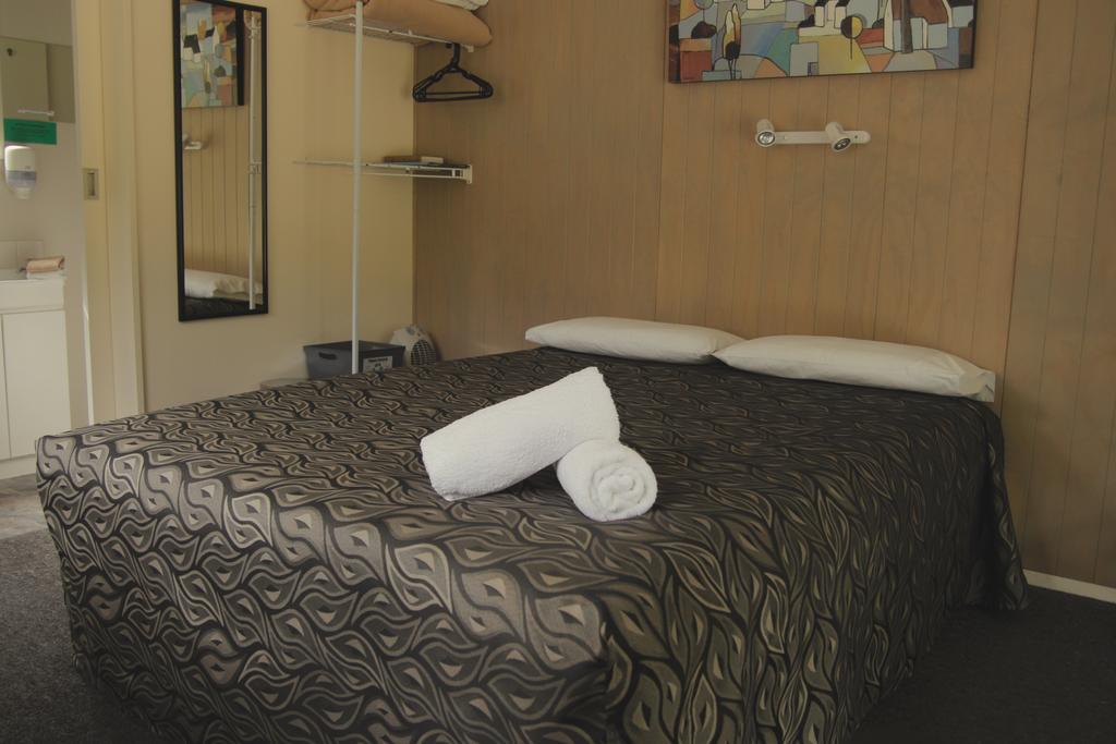 Geraldine Top 10 Holiday Park Екстер'єр фото