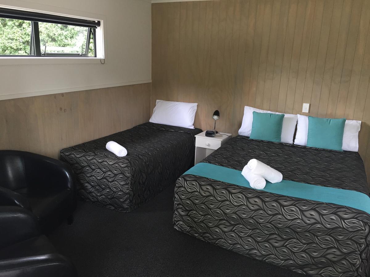 Geraldine Top 10 Holiday Park Екстер'єр фото